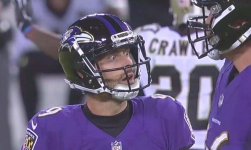 Tuck Face.jpg